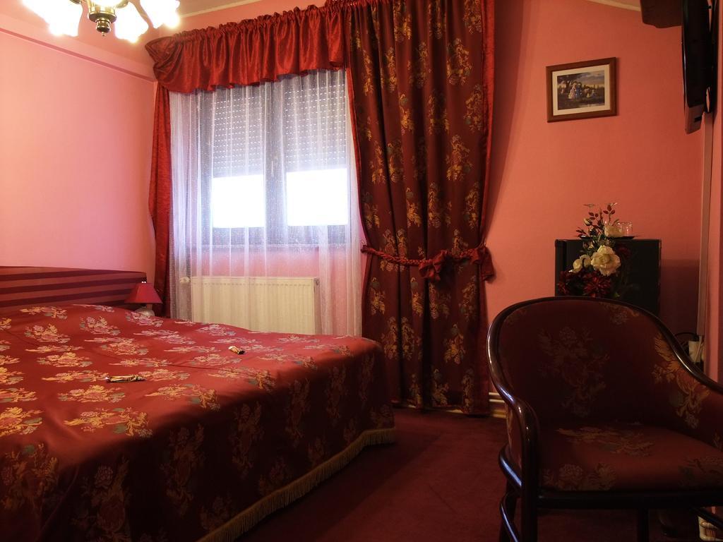 Bed & Breakfast Vila Stanisic Pozega Pokój zdjęcie